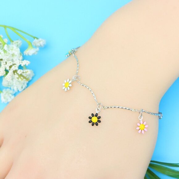 Chic & Stylish Bracelet – A Thoughtful Gift for Women and Girls, DYC1023 - Picture 8 of 8